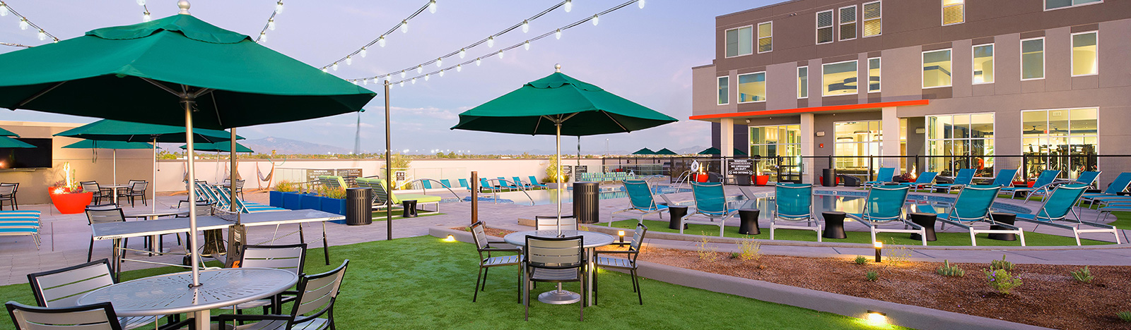 Outdoor lounge